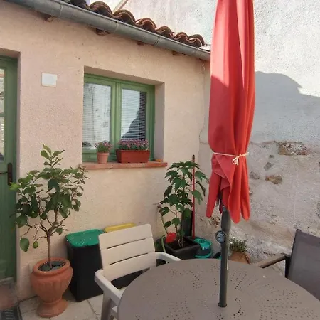 St Ybars Chez Annick Et Alain منزل للإقامة Saint-Ybars